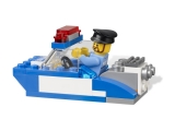 lego, webshop, webáruház, legó, legók4636 Rendőrségi építőkészlet,  4 éveseknek,  5 éveseknek,  6 éveseknek,  7 éveseknek,  8 éveseknek,  9 éveseknek, 10 éveseknek, 11 éveseknek, 12 éveseknek, 13 éveseknek, 14 éveseknek, LEGO, LEGO - gyártó, LEGO, DUPLO, műanyag építőjáték, Építőelemek tárolóval, Kreatív építés