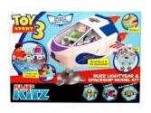 Toy Story 3 - Buzz űrhajó modell készlet,  akciófigurák